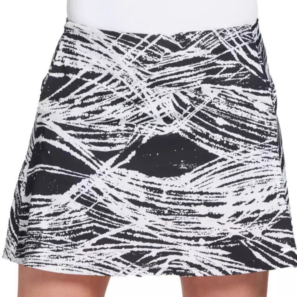 Black & White Printed A-Line Women’s Shorts Skort